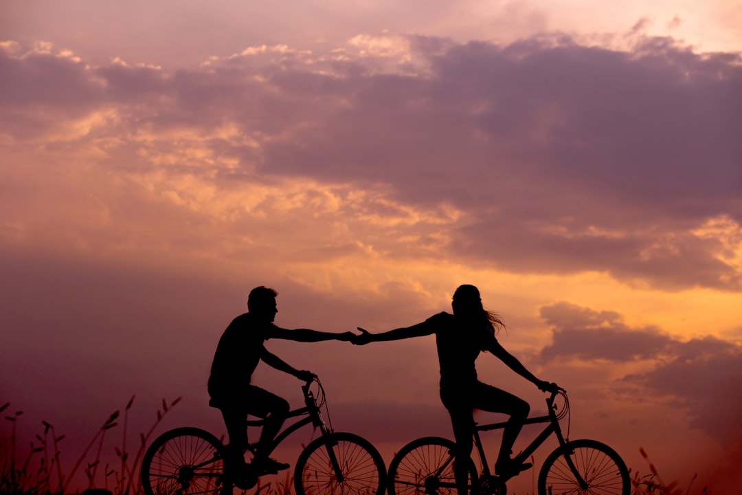 5 Ways to Pique Your Girlfriend’s Interest